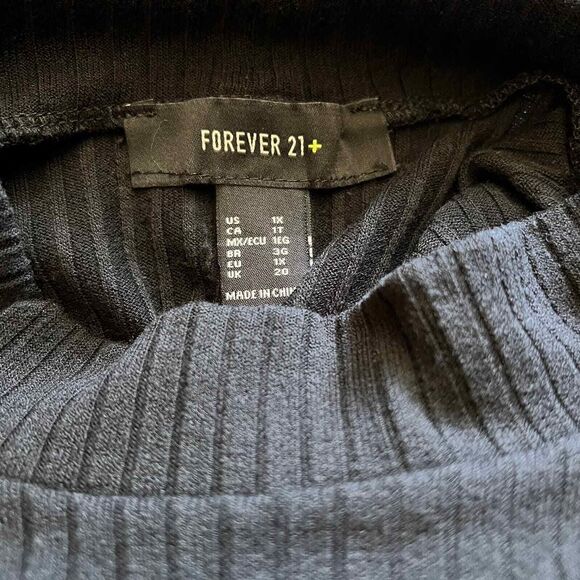 Forever 21+ black sleeveless turtleneck ribbed dress size 1X goth academia - Picture 3 of 13